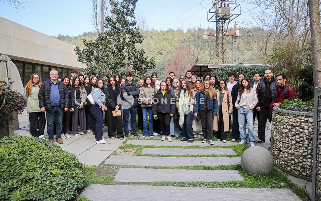 An Inspiring Meeting with Future Interior Architects