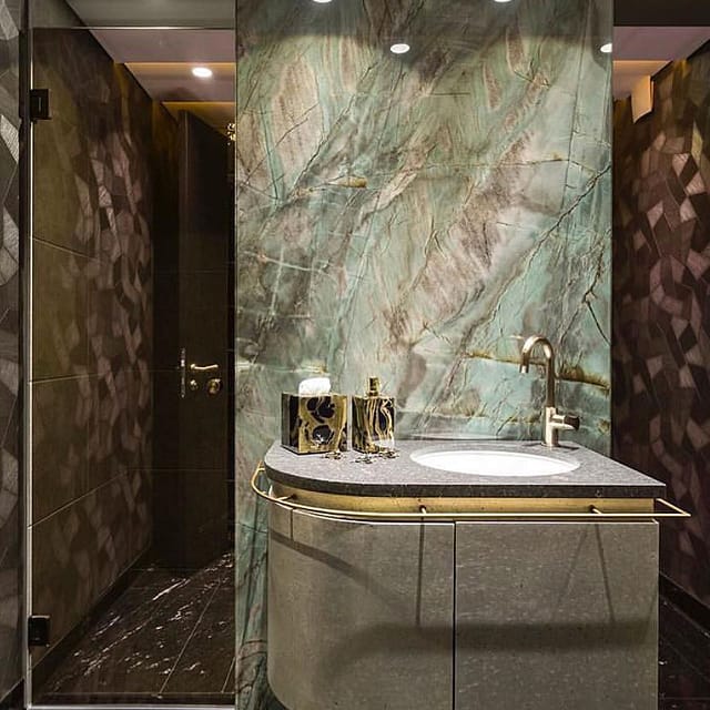 EMERALD QUARTZITE