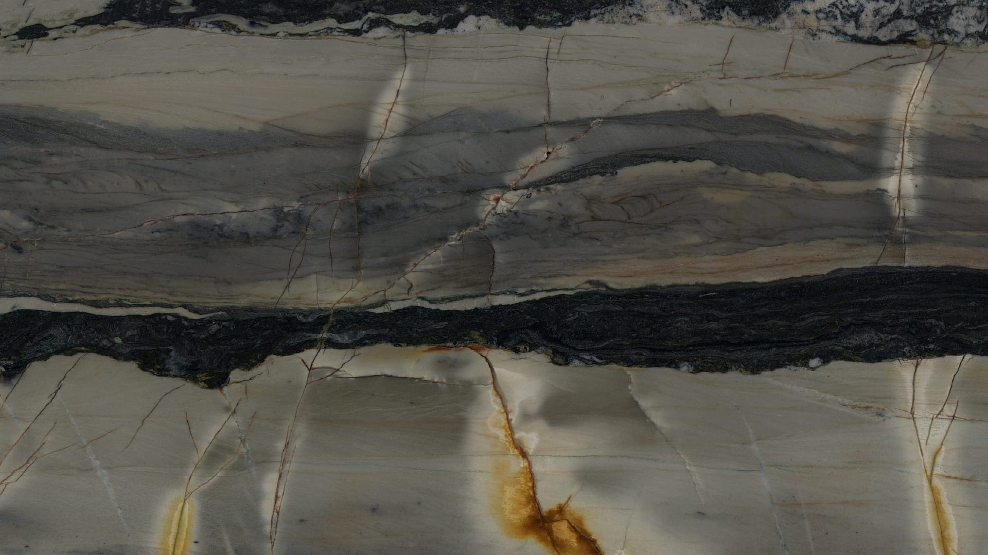 Polished 2 CM
