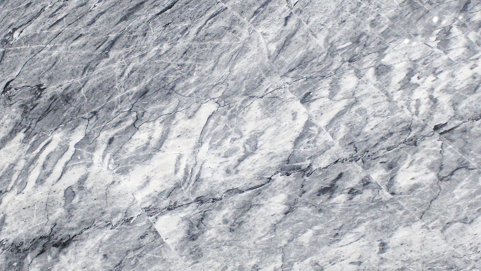 Polished 2 CM