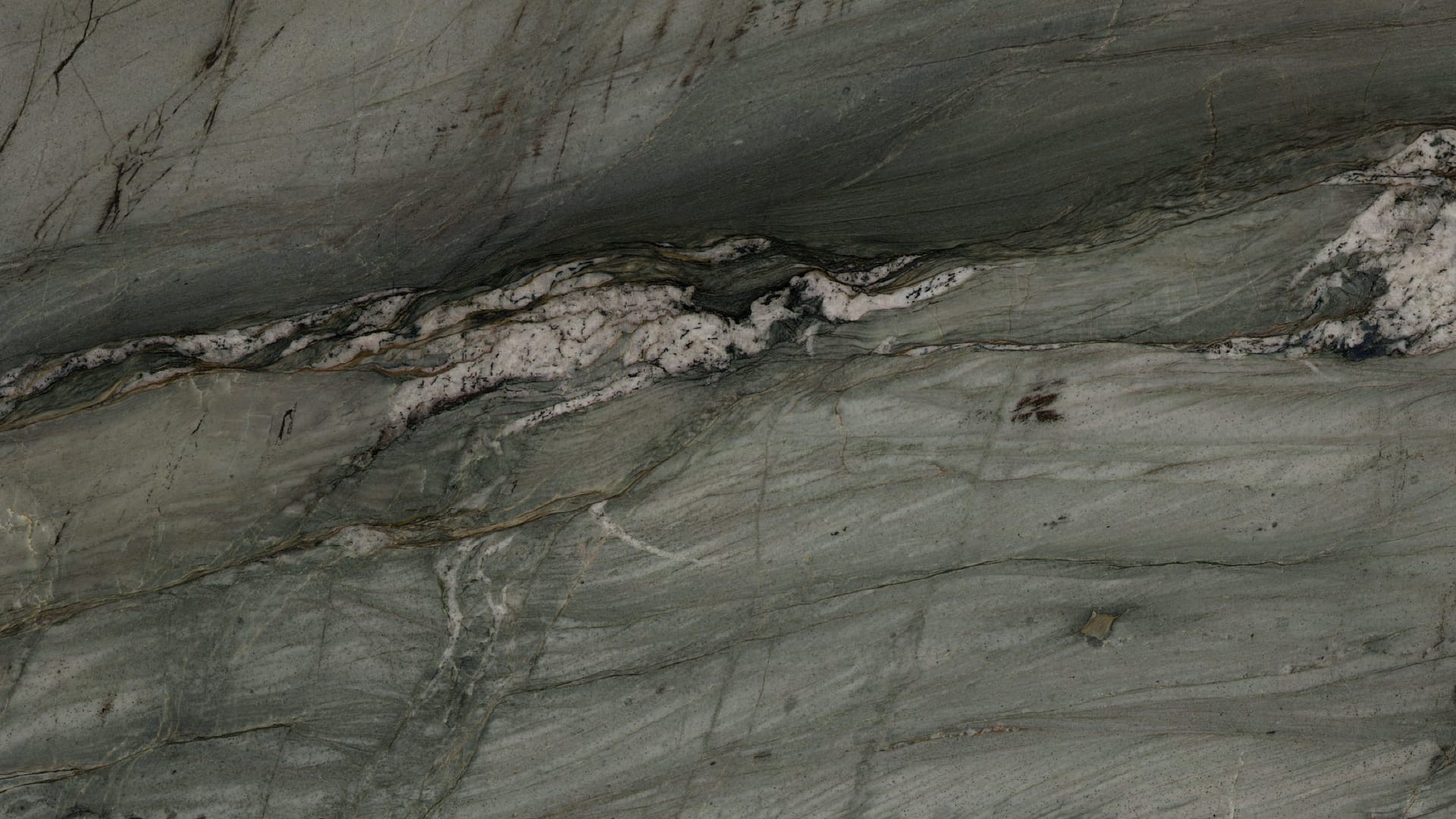 Polished 2 CM
