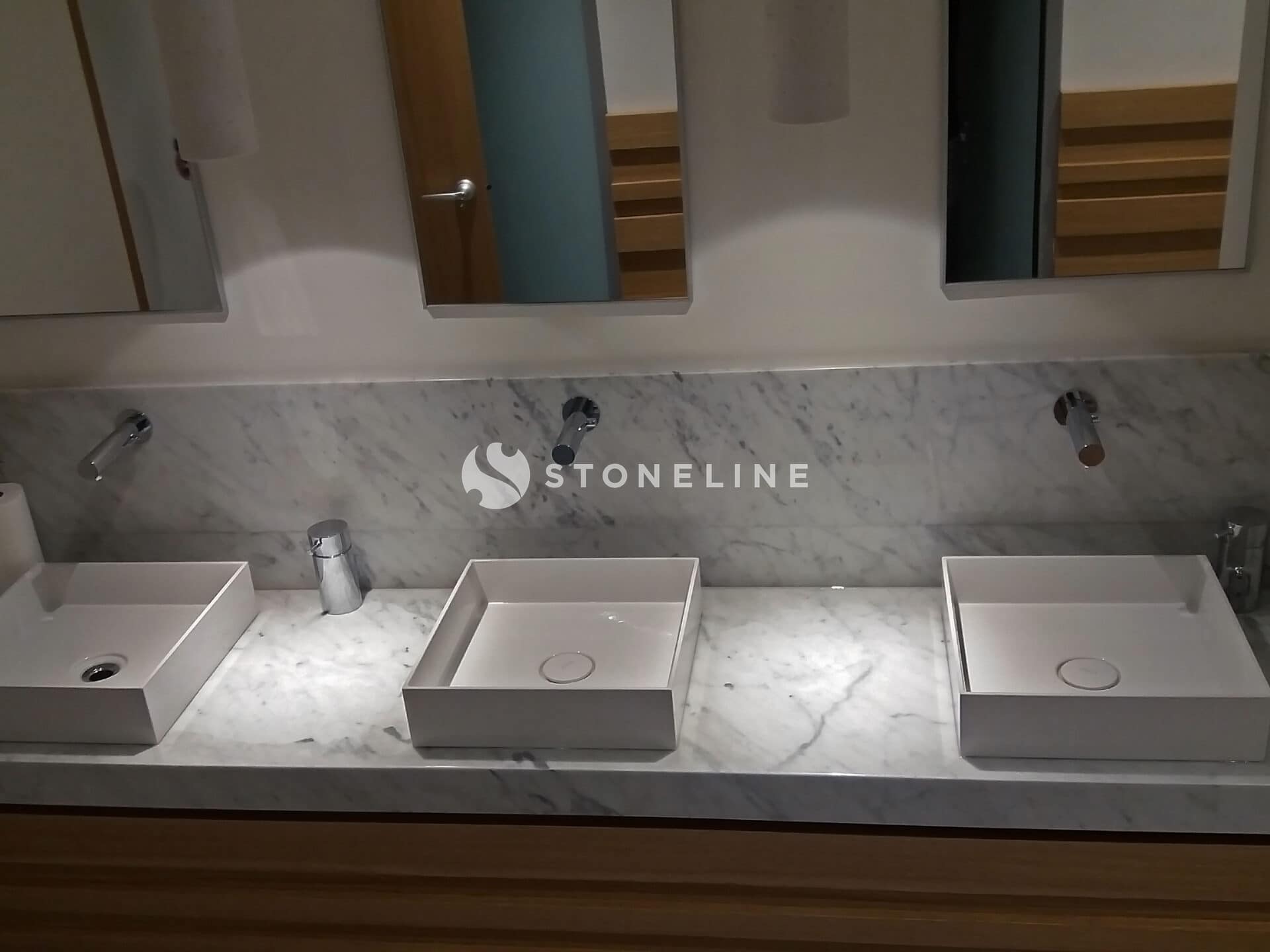 TETRIS ARCHITECTURE / OFFICE PROJECT 1