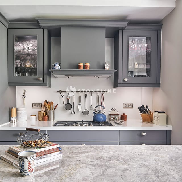 TUNDRA GREY