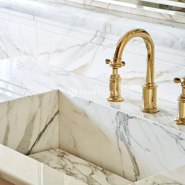 CALACATTA CRESTOLA GOLD