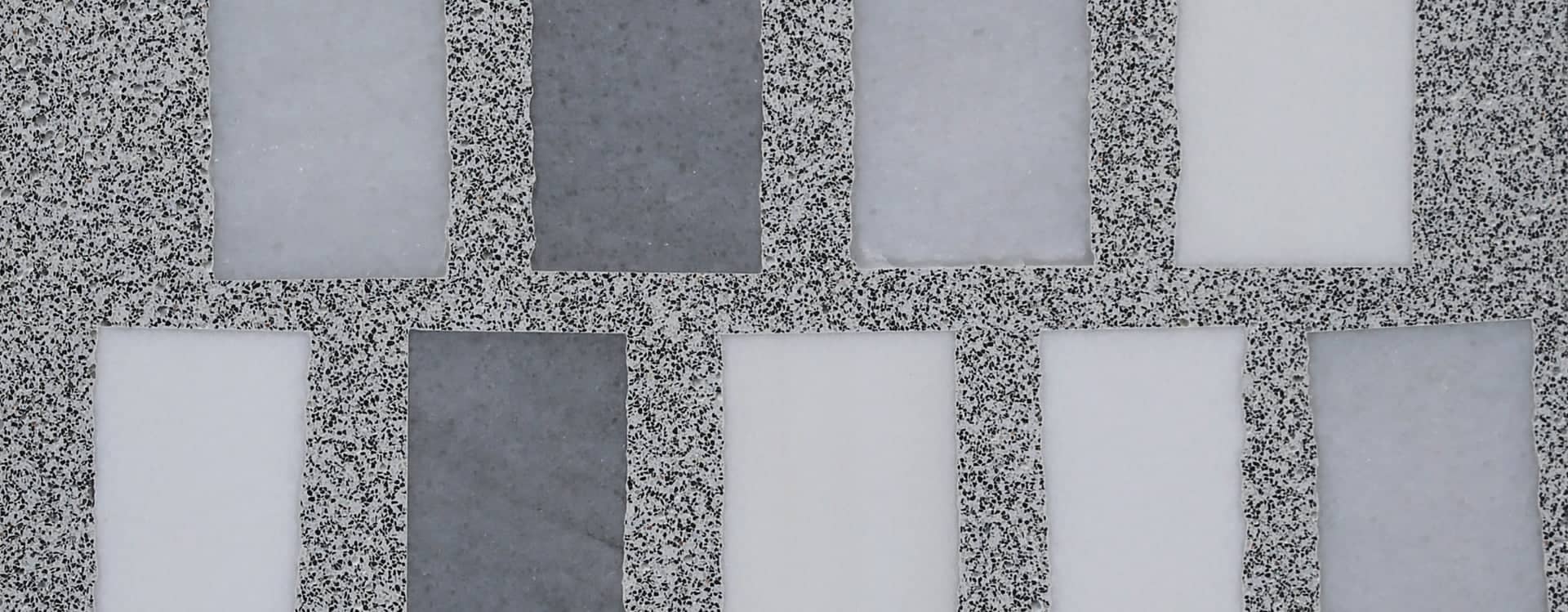 A 002